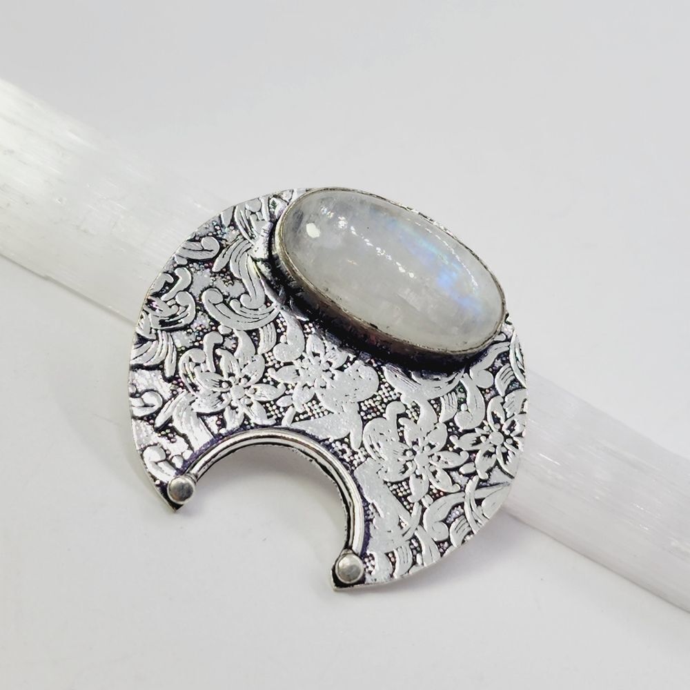 Rainbow Moonstone Sliver Plated Antique Style Pendant Size 1.4" Jewelry